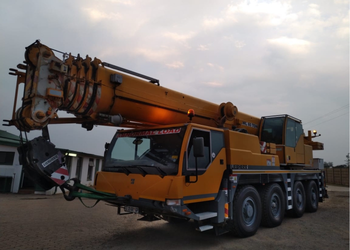 60 Ton Crane